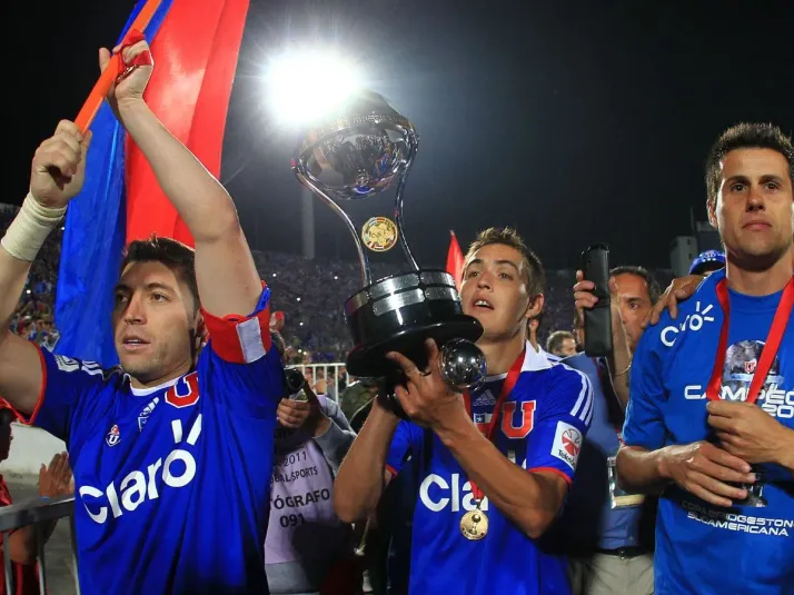 Recordado crack de Universidad de Chile se tatúa la Copa Sudamericana