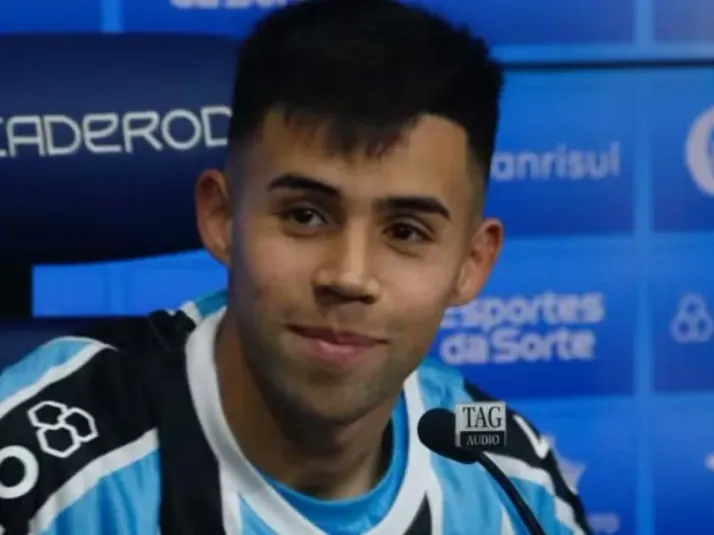 DT de Gremio explica la ausencia de Aravena y revela cuándo podría debutar