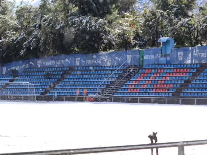 FOTOS: La nieve obliga a modificar la planificación de Universidad Católica