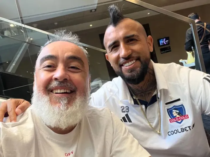 PF de confianza de Arturo Vidal ayuda en el desarrollo de figura de Colo Colo