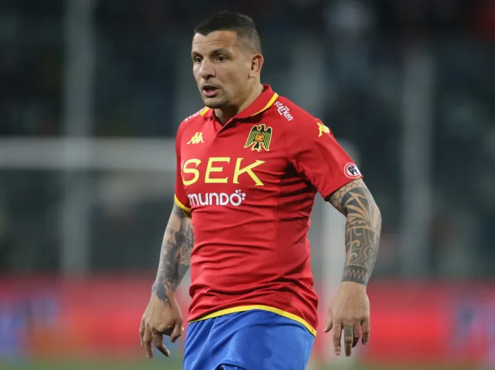 “Siempre va a ser un...”: Ernesto Díaz no duda con Emiliano Vecchio en Unión Española