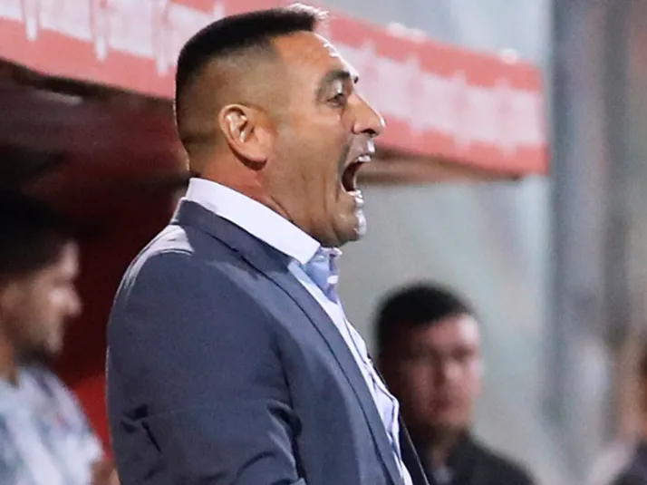 “Nos faltó un poquito de paciencia”: Nelson Tapia cae en su debut como DT de equipo del fútbol chileno