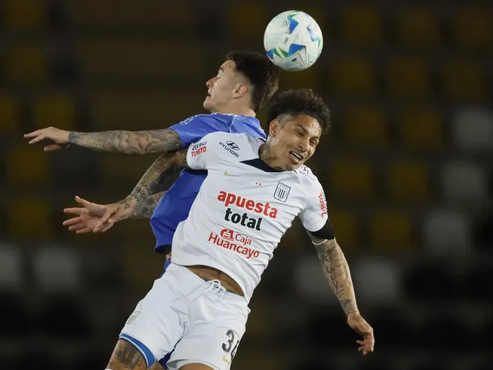 Paolo Guerrero no supera aún la eliminación ante la U