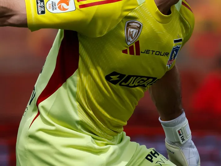 ¡Colo Colo va en busca de este arquero internacional para la próxima temporada!