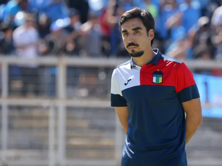 Histórico de la U no quiere a Meneghini en la banca azul: "Hay que buscar a…"