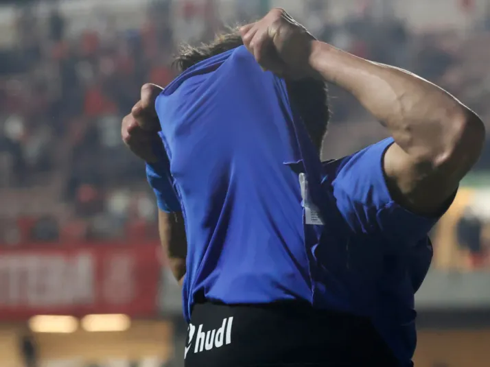 La primera decisión de Paqui Meneghini como DT de la U: no renueva a este delantero