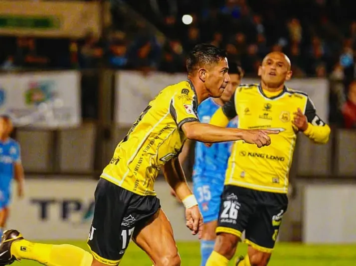 De dupla goleadora a maestro y alumno: FF17 alista sus desafíos con 'Chupete' como DT