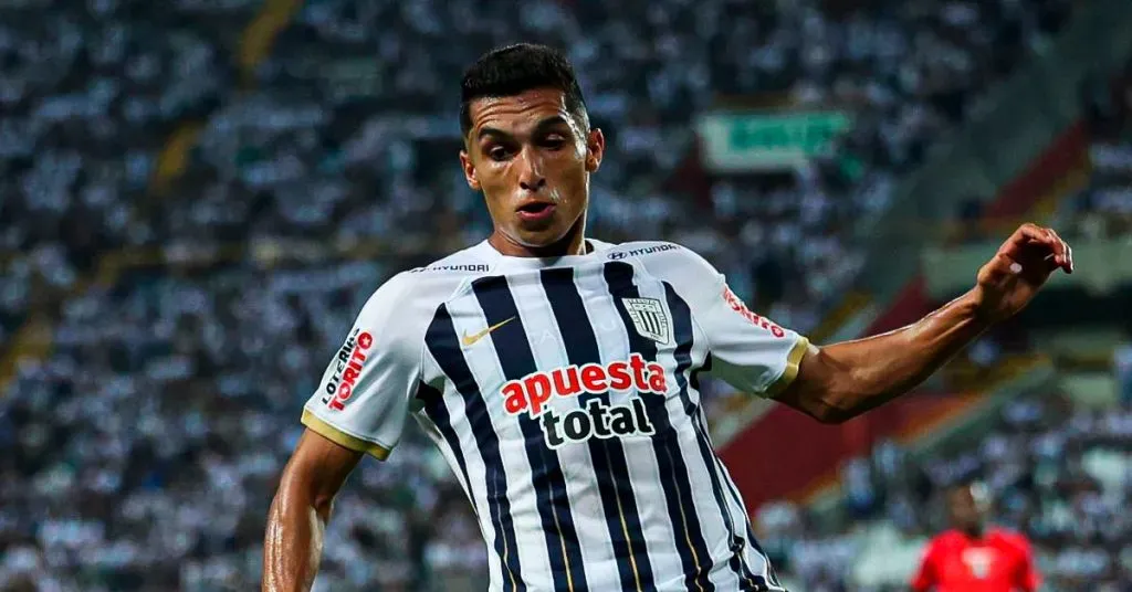 Serna en su presentación con Alianza. (Foto: Alianza Lima Prensa)