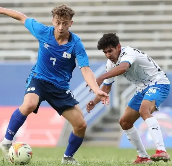 Nathan Ordaz aún no fue convocado por la Mayor de El Salvador.