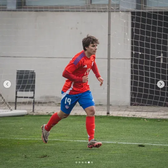 Willy Chatiliez jugando por Chile.