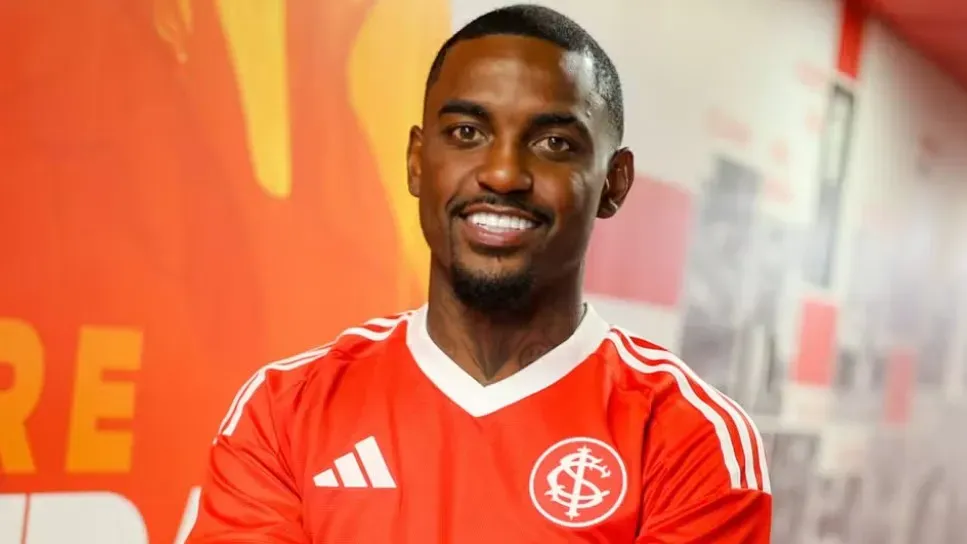 Ramon assinou com o Internacional. Foto: Ricardo Duarte/Internacional