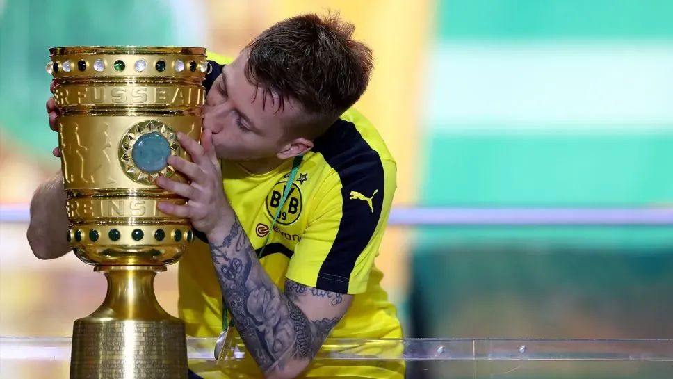 Marco Reus campeón con el Borussia Dortmund: x2 Copas de Alemania, x3 Supercopas de Alemania.