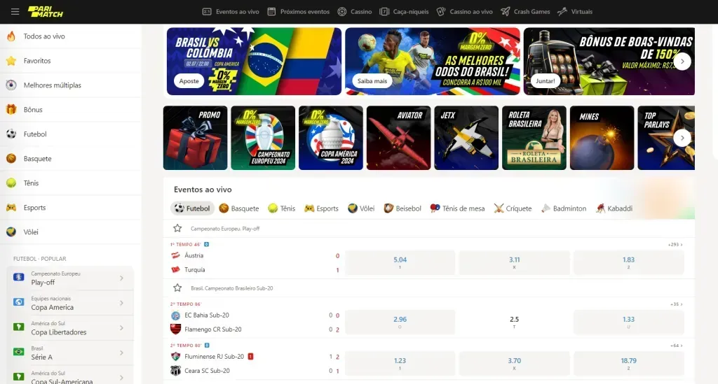 Captura de tela do website da Parimatch em versão desktop, com lista de esportes à esquerda, imagens promocionais de eventos, bônus e jogos de cassino na parte superior, e abaixo odds de partidas de futebol ao vivo