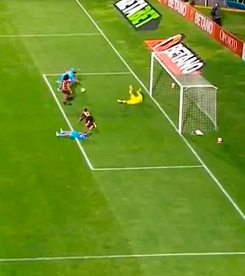 Universitario vs Garcilaso en vivo.