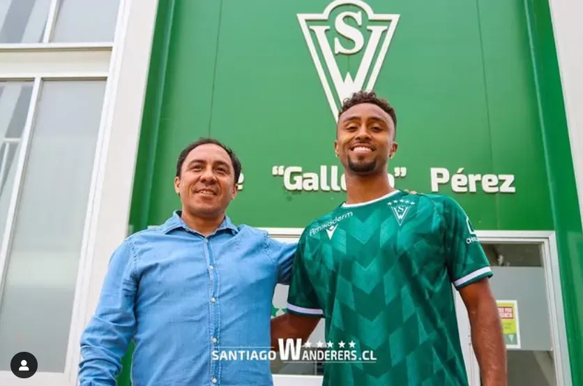 Alejandro Alegría posa con Víctor Campos, hermano del Chispa Pedro Campos. (Foto: Instagram Late Sports Management).
