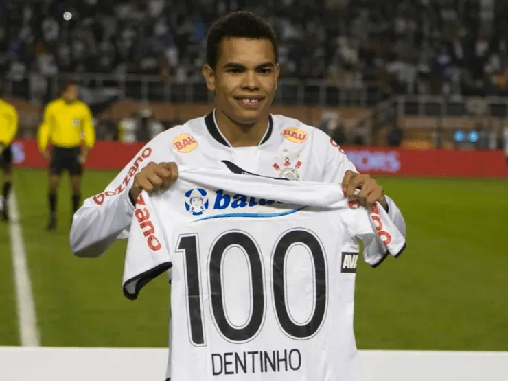 Dentinho foi revelado no Corinthians (Foto: Daniel Augusto Jr/Agência Corinthians)