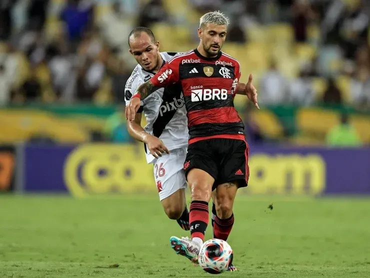 Thiago Ribeiro/AGIF – Arrascaeta atuando nas semifinais do Estadual