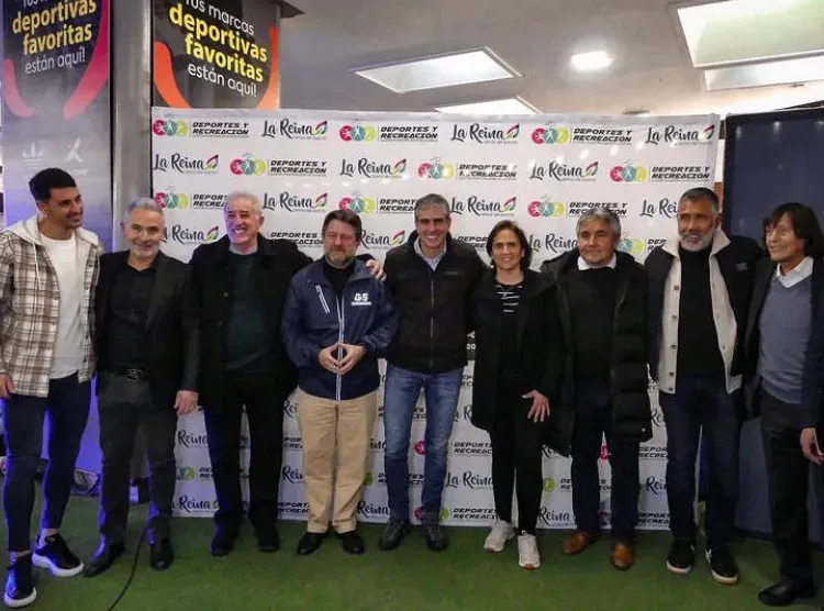 Fernando Zampedri estuvo en el lanzamiento del torneo de fútbol 7 de La Reina.