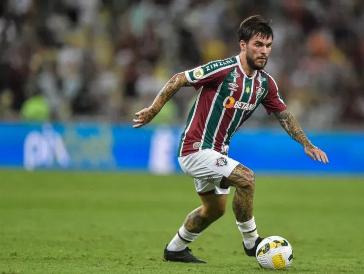 Thiago Ribeiro/AGIF – Nathan atuando com a camisa do Fluminense