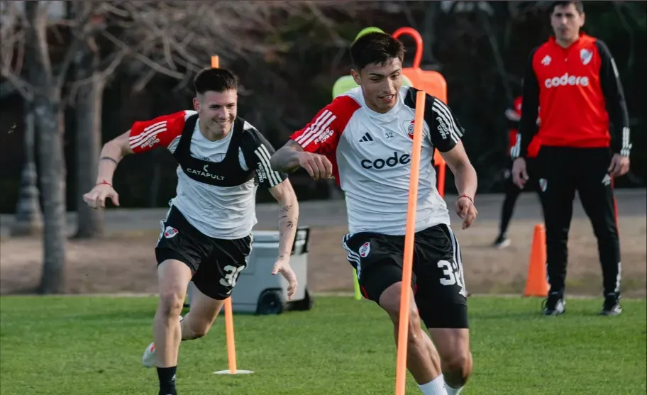 Franco Mastantuono y Agustín Ruberto durante las prácticas de la mini pretemporada