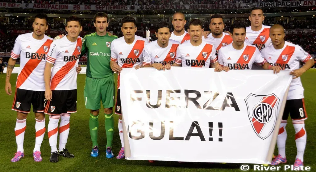 La banca del plantel de River para el Gula Aguirre. (Foto: Prensa River)