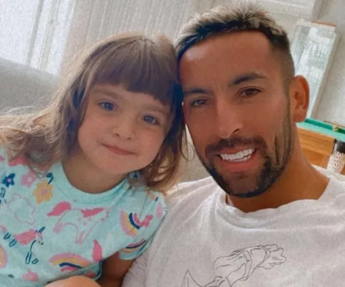 Mauricio Isla tiene una hermosa conexión con su hija Luz Elif