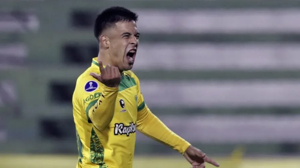 “Uvita” Fernández pasó de Defensa y Justicia a Belgrano.