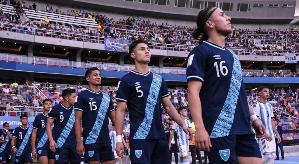 Guatemala deberá ganarle si o si a Uzbekistán.