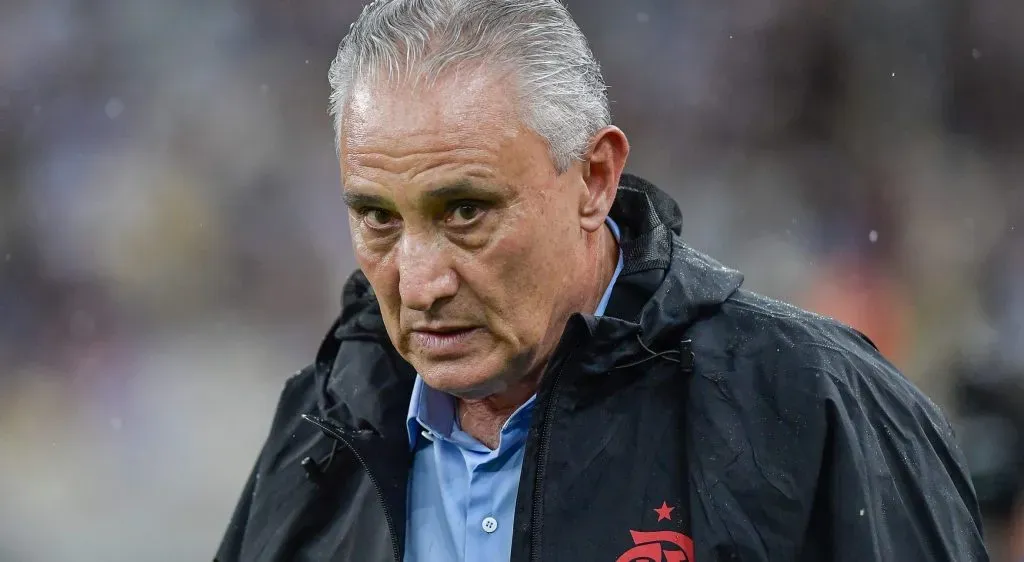 Tite ficou incomodado com críticas no Flamengo (Foto: Thiago Ribeiro/AGIF)