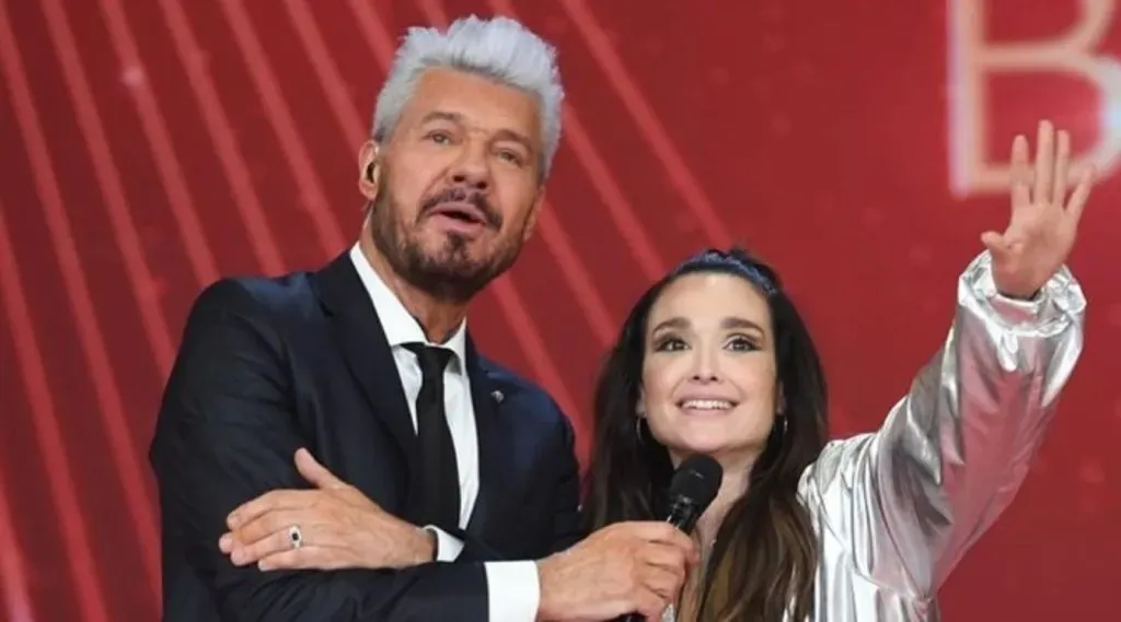 Lali González, durante su debut en el Bailando 2023, junto a Marcelo Tinelli.