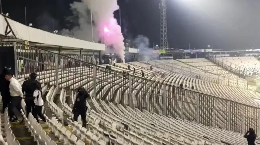 Parte de los incidentes en el Estadio Monumental. | Imagen: Cooperativa.