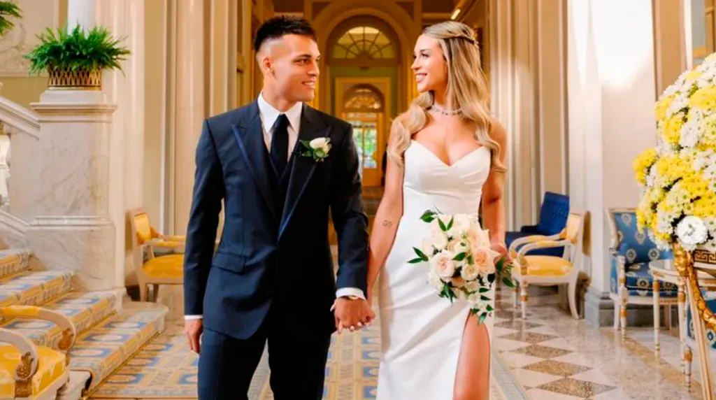 Lautaro Martínez junto a su esposa Agustina Gandolfo. (Foto: Instagram)