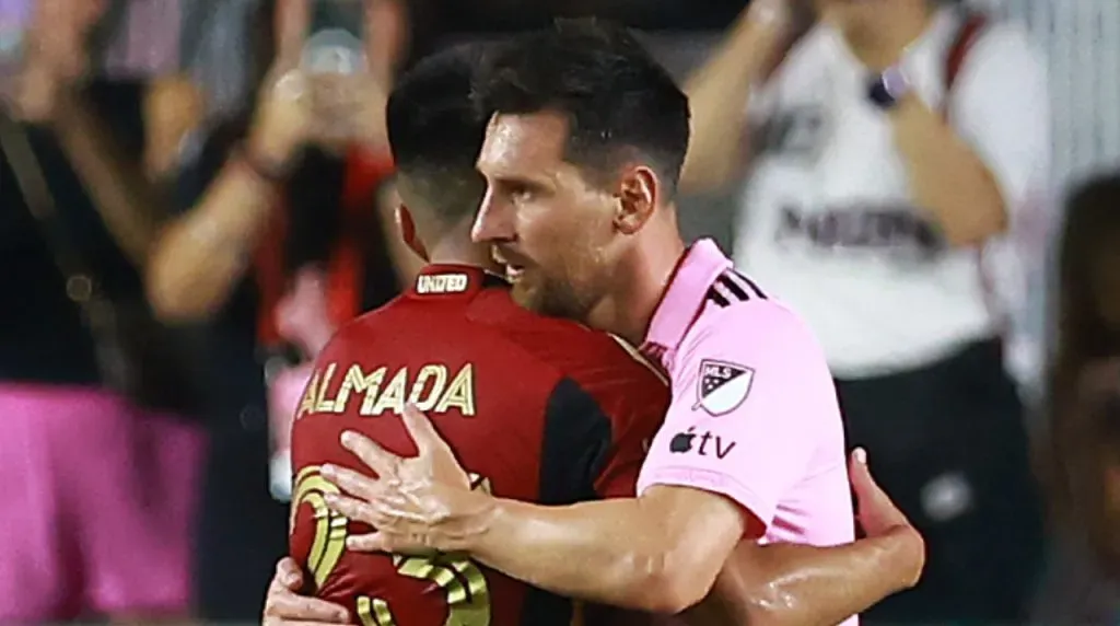 Almada y Messi cambiaron de camisetas en la MLS. (Foto: Getty Images)