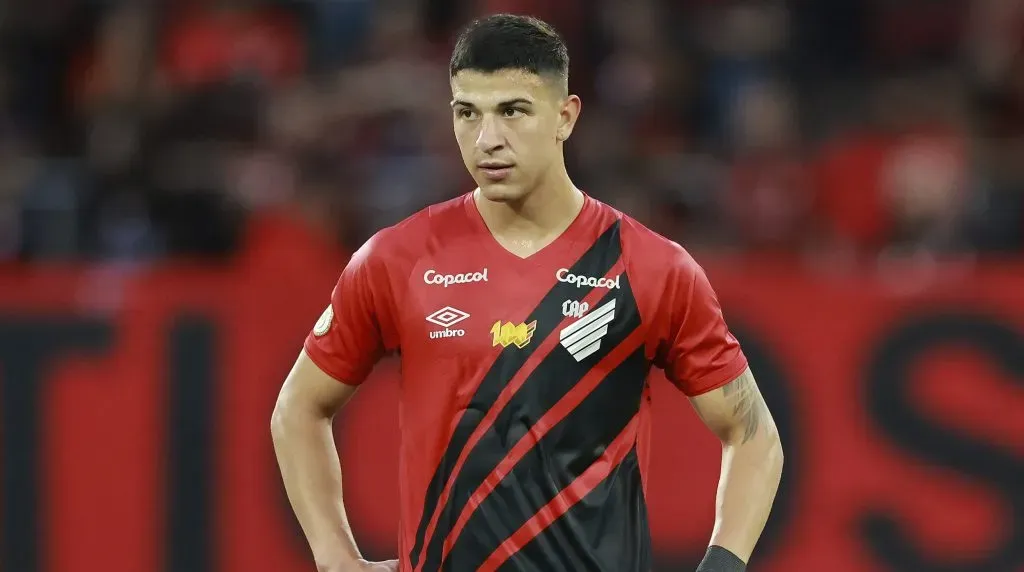 Lucas Esquivel, de pretendido por Gallardo a borrador en Brasil.