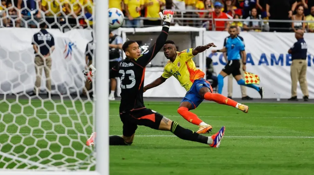 El gol de Córdoba vs. Costa Rica. (Foto: Imago)