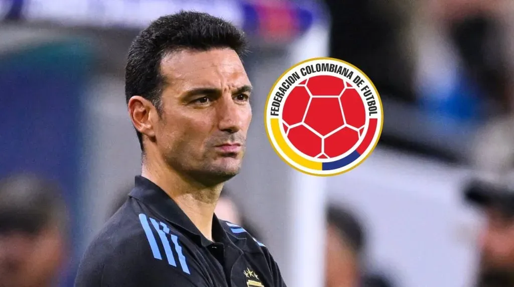 Lionel Scaloni y el escudo de la Federación Colombiana de Fútbol