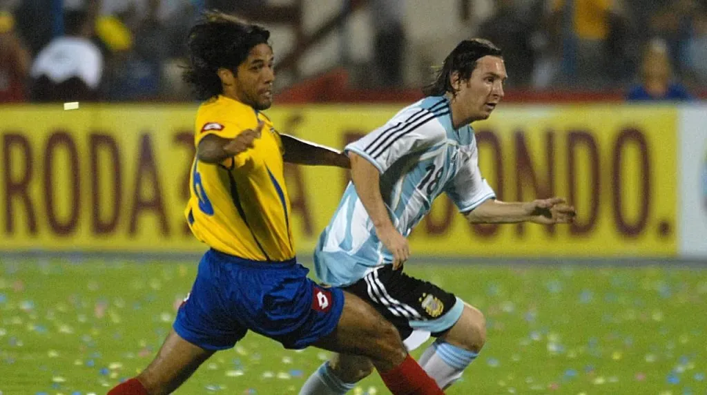 Fabián Vargas y Messi en la Copa América 2007. (Foto: Imago)