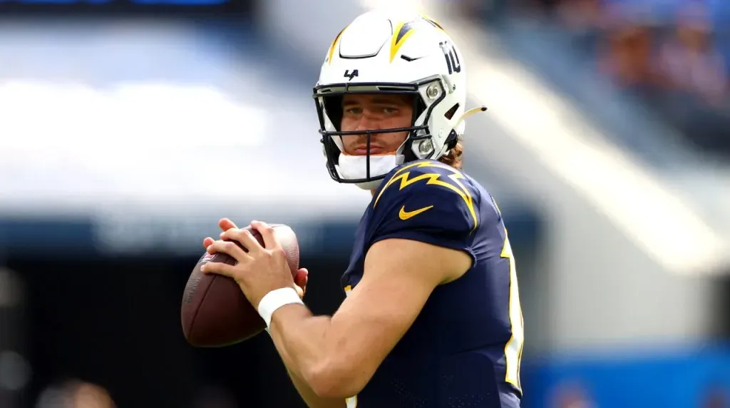 Justin Herbert - Los Angeles Chargers - NFL 2022