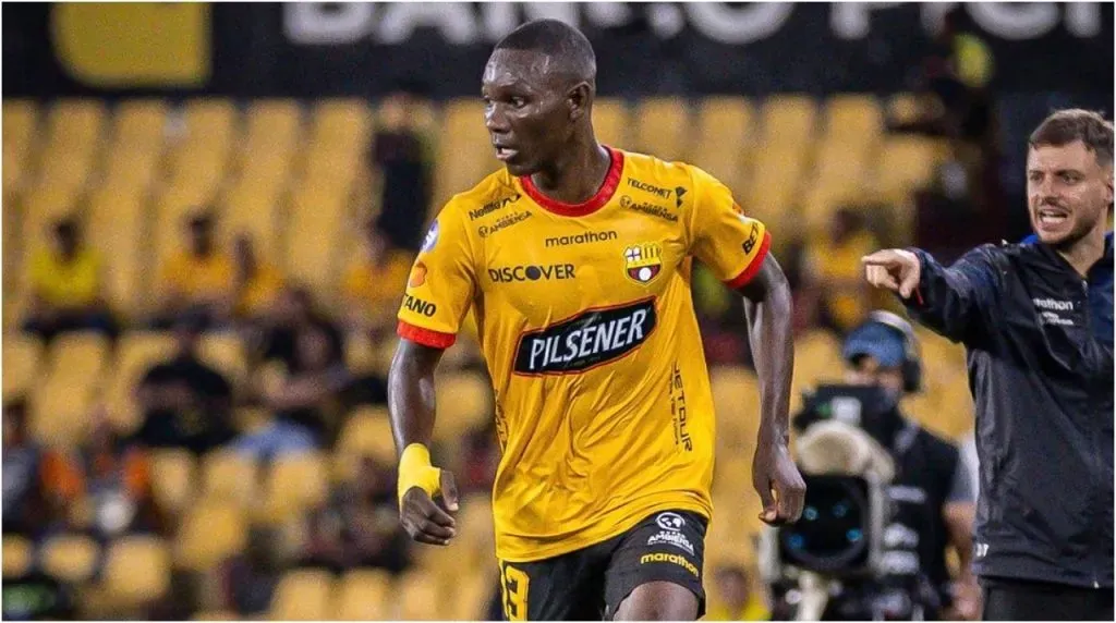 Janner Corozo seguirá su carrera en Barcelona SC. Foto: API.