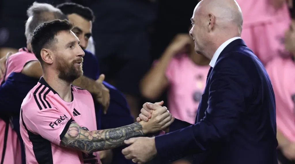 Lionel Messi y Gianni Infantino. (Foto: Getty Images)