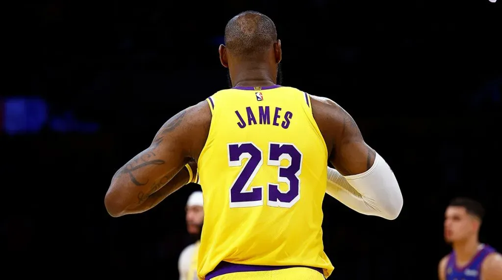 LeBron James y un futuro ligado al baloncesto [Foto: Getty Images]