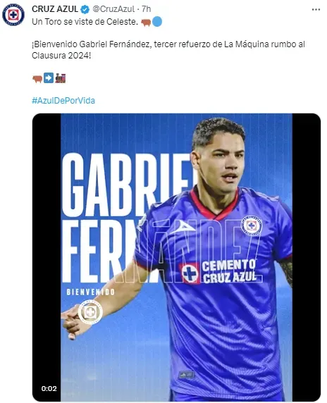 Presentación de Cruz Azul para Toro Fernández. (@Cruzazul)