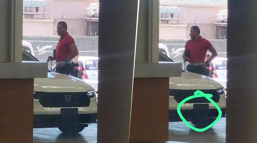 El Gato Ortiz fue captado al lado de esta camioneta nueva en la agencia. (Foto: X)