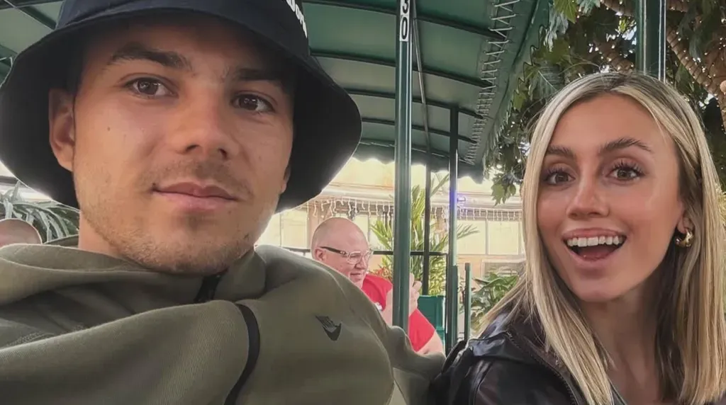 Morena Beltrán y Lucas Blondel