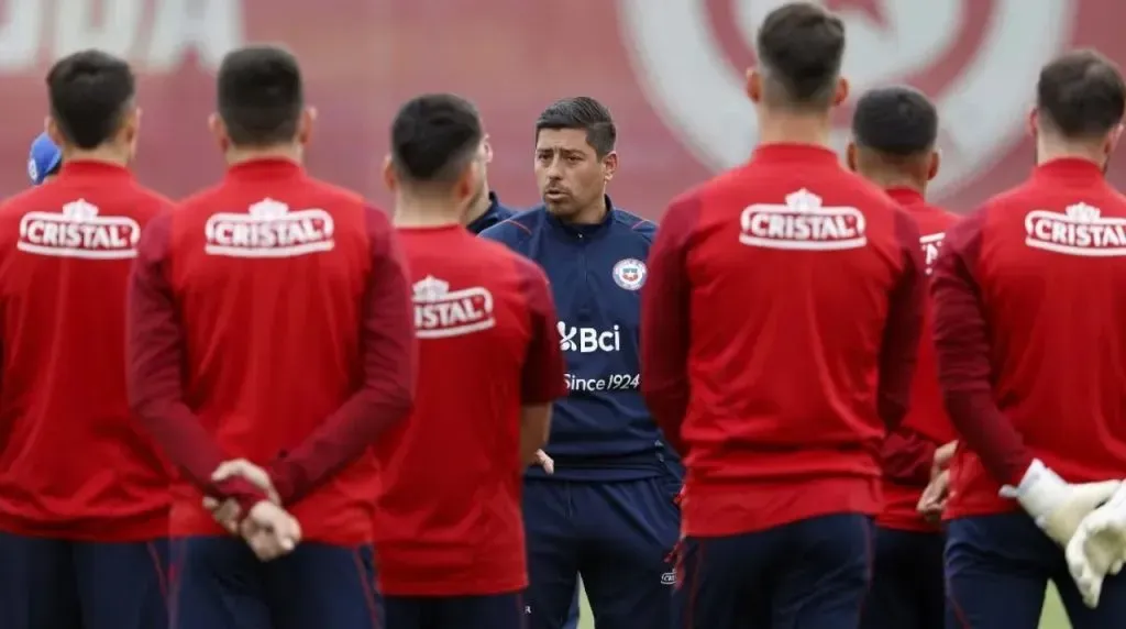 Nicolás Córdova debutará al mando de la selección chilena y cortará casi 20 años de extranjeros al mando en eliminatorias. Foto: Carlos Parra, Comunicaciones FFCh.