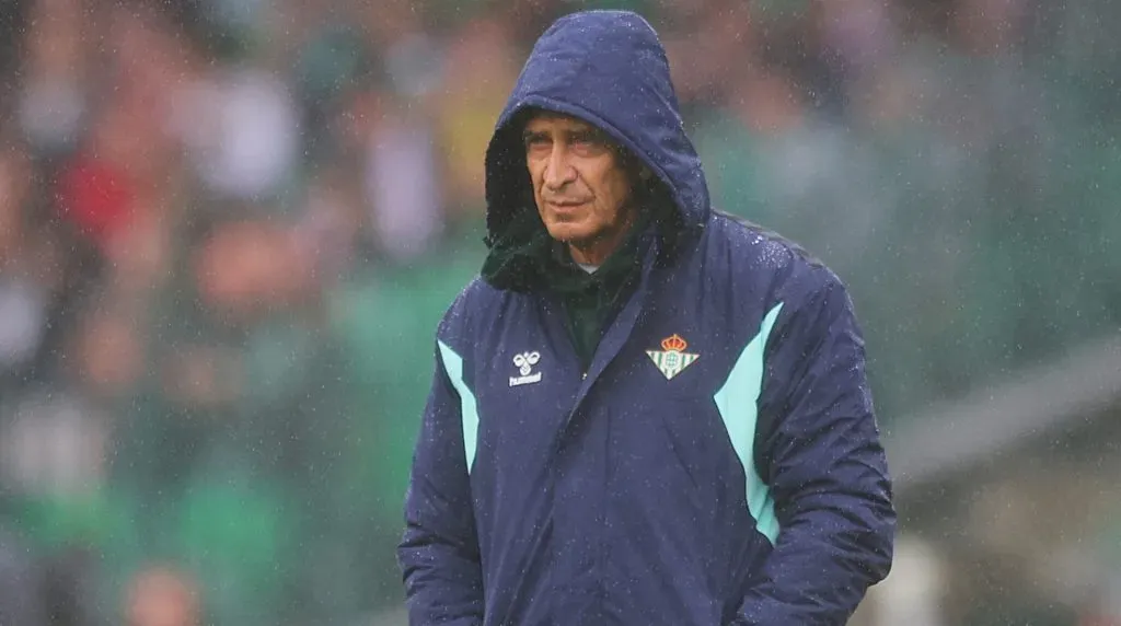 Manuel Pellegrini sufre con su peor temporada en Betis. Foto: Getty Images.