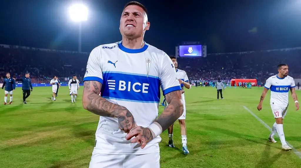 Más polémicas que fútbol sumó Nicolás Castillo en su vuelta a Católica.