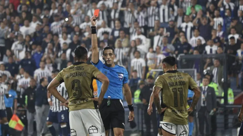 Alianza Lima sigue enojado con el arbitraje de Yael Falcón