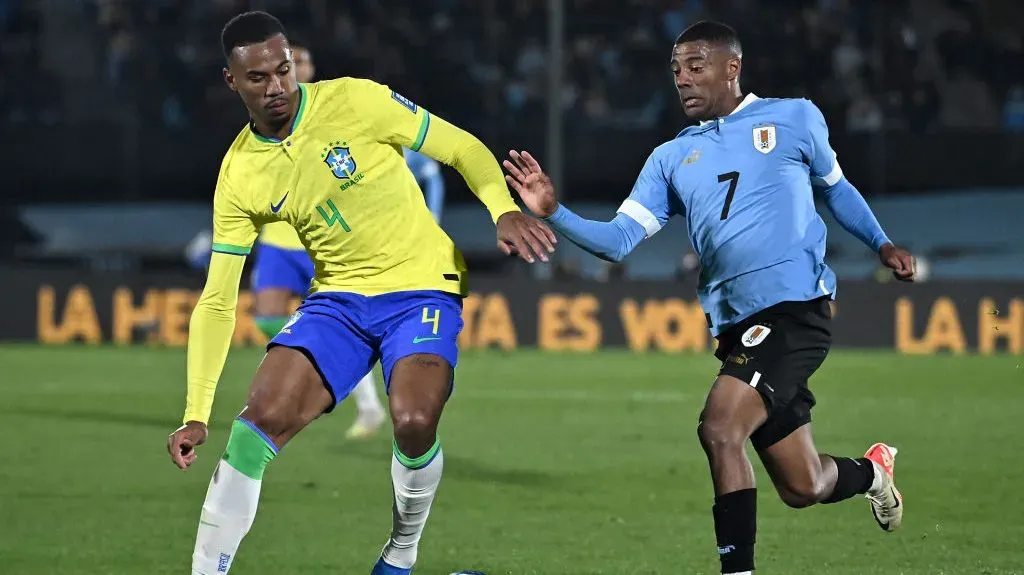 De La Cruz jugando ante Brasil. // Getty