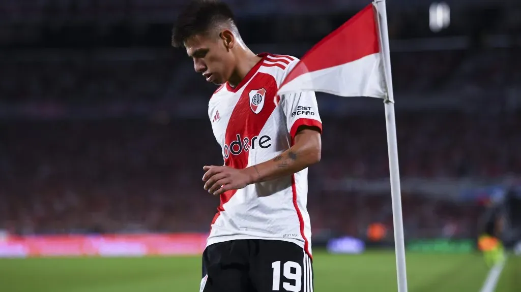 Echeverri, ya vendido al City, podría ser titular ante Boca. (Foto: Getty).